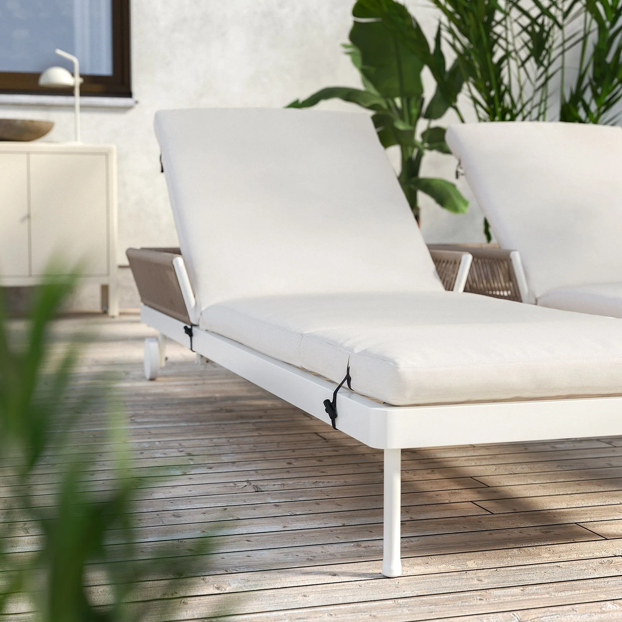 картинка Шезлонг, бело-бежевый, без подушки SEGERÖN IKEA от магазина Одежда+