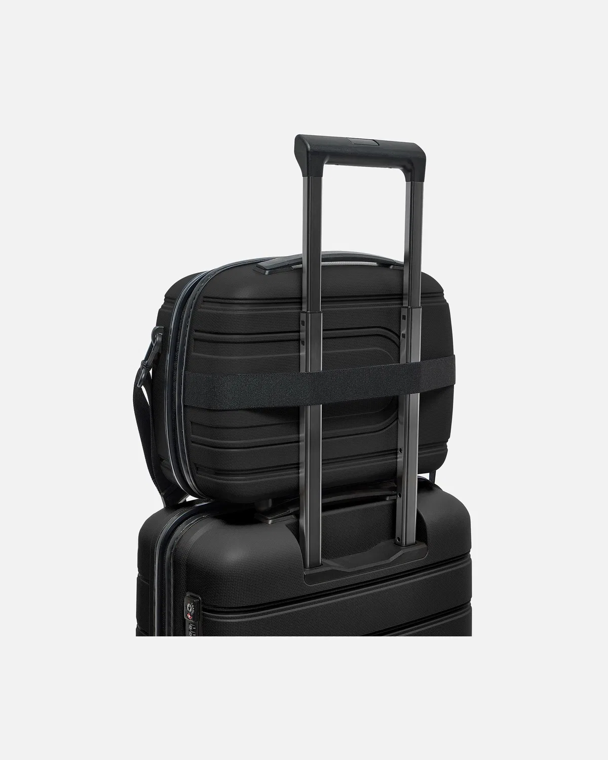 картинка Косметичка Essentials, 11 предметов, 34 см Redolz, Black от магазина Одежда+