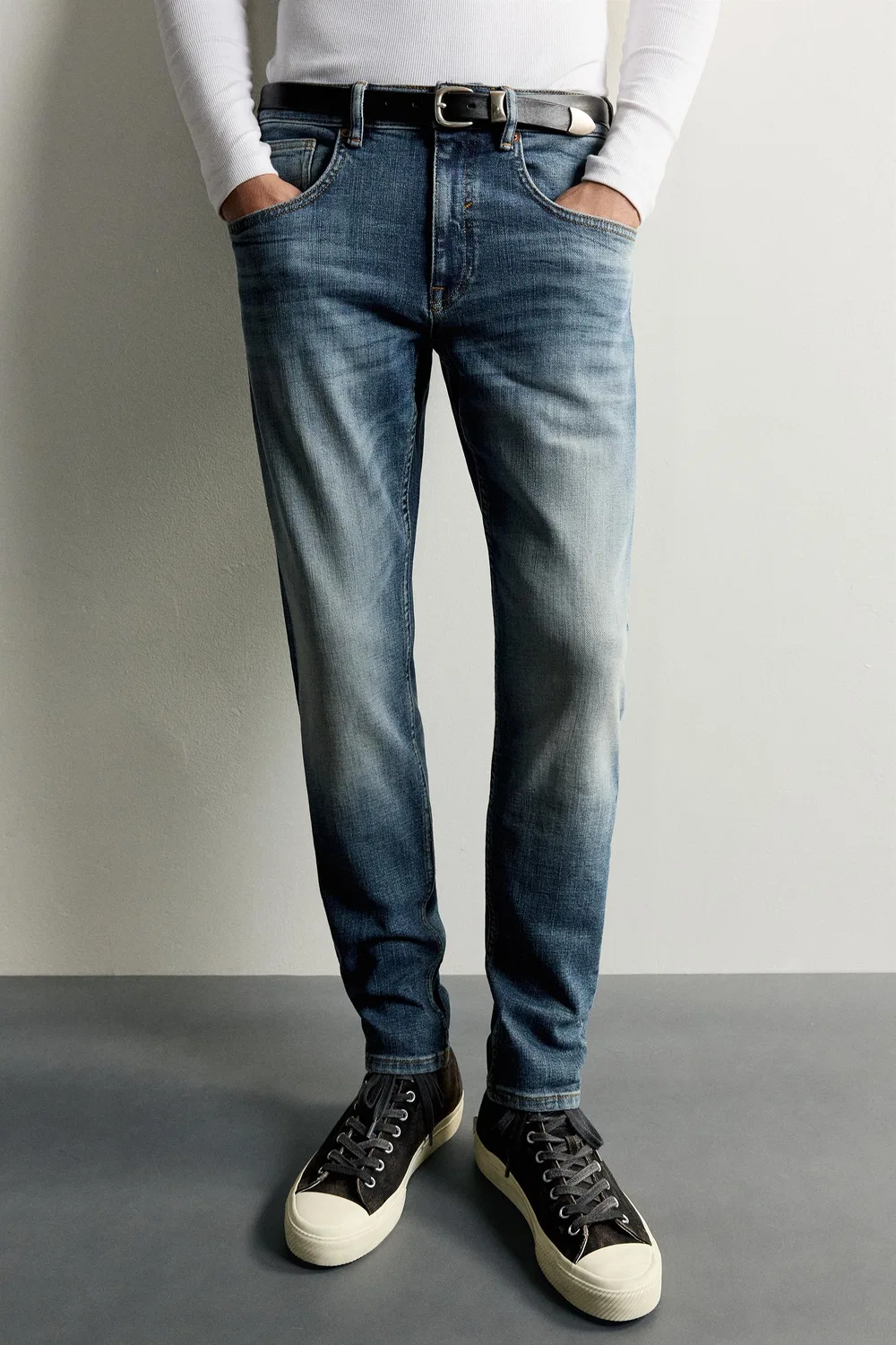 картинка Узкие джинсы ZARA, Mid-blue от магазина Одежда+