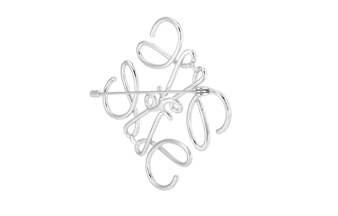 картинка LOEWE Броши из латуни унисекс silver от магазина Одежда+