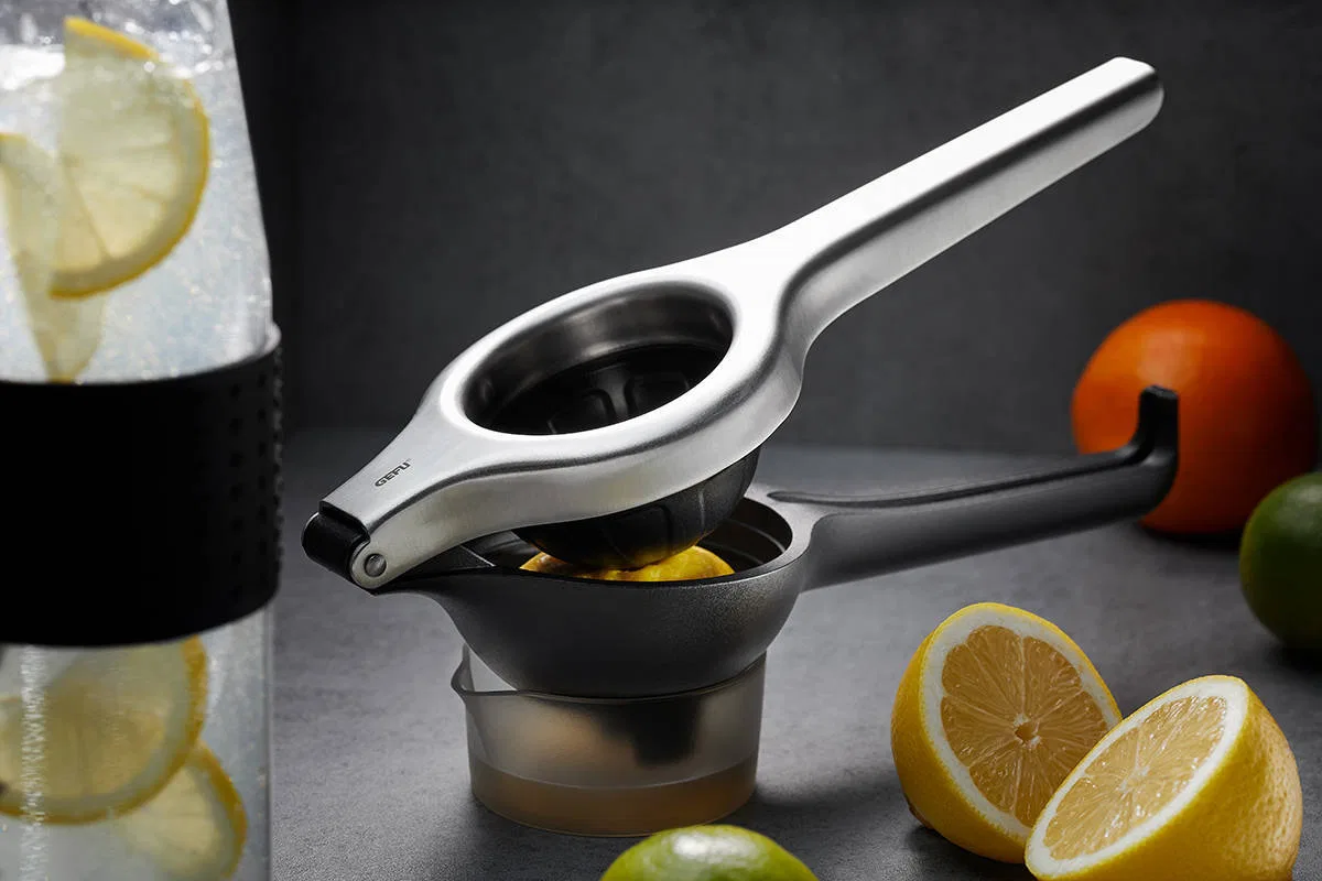 картинка Соковыжималка для цитрусовых Lemon Pro Gefu, Черный от магазина Одежда+