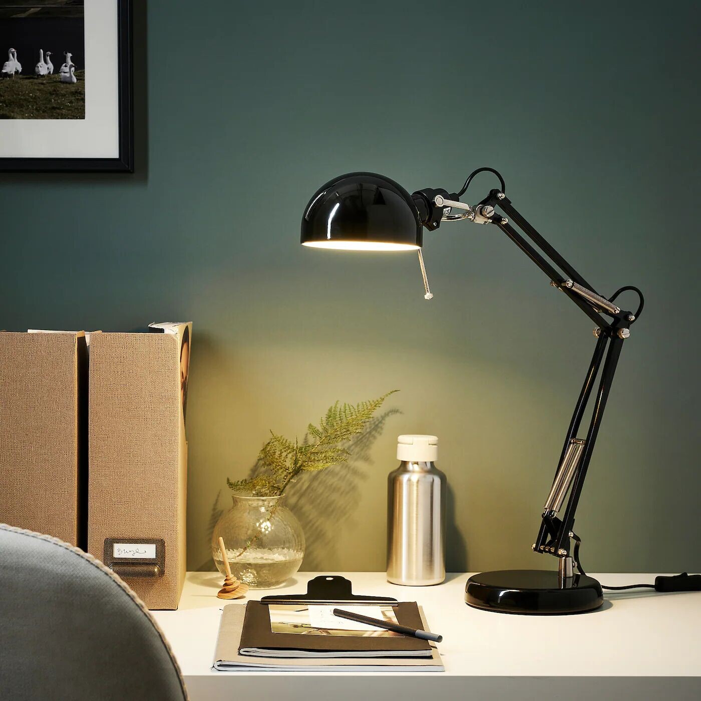 картинка Настольная лампа Ikea Forsa, черный от магазина Одежда+