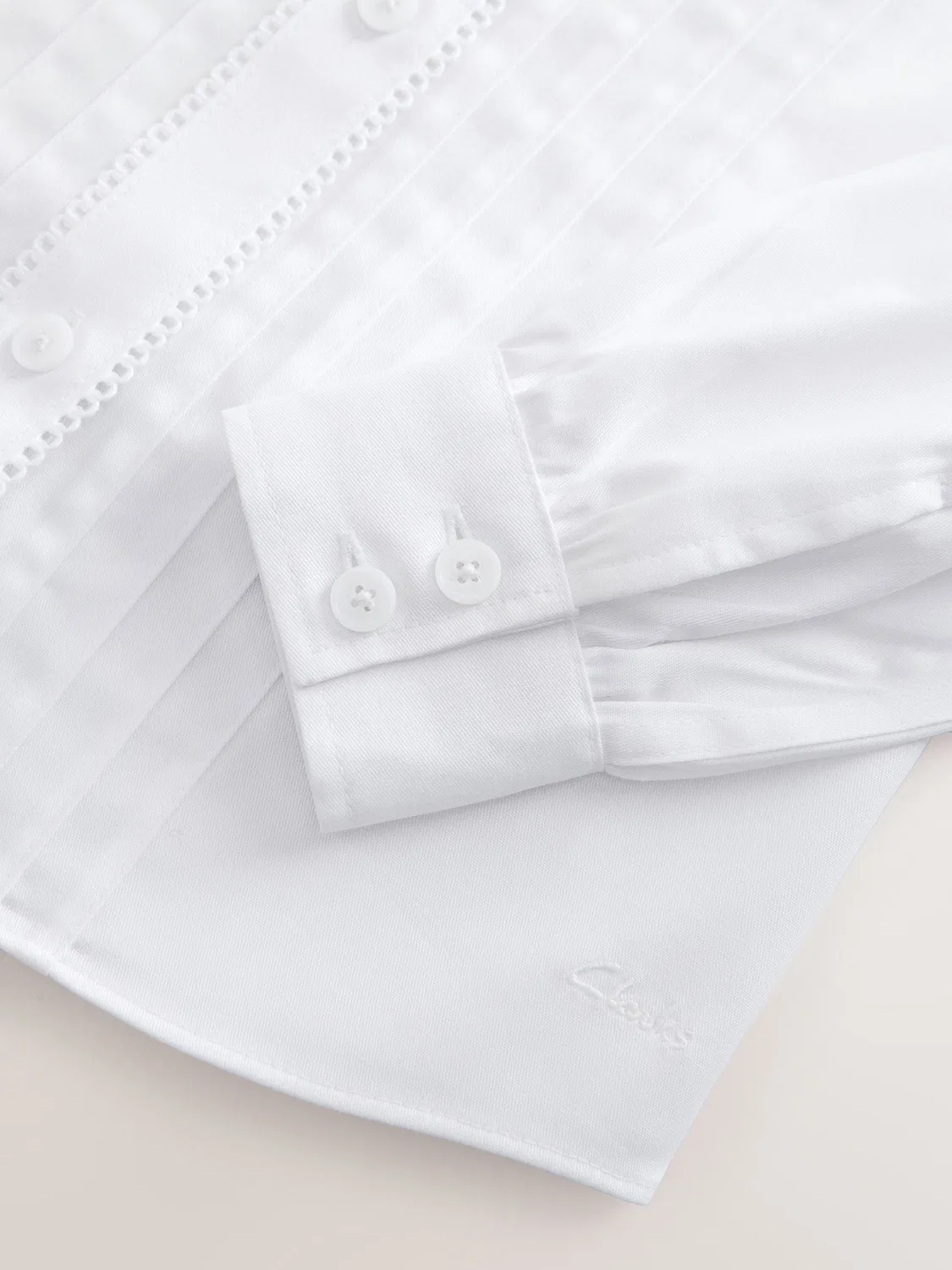 картинка Блузка школьная с защипами, длинный рукав, 2 шт. Clarks, белый от магазина Одежда+