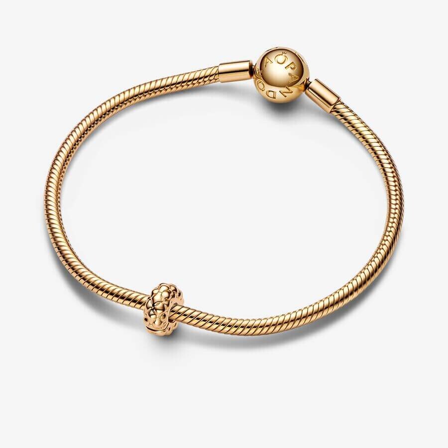 картинка Шарм-клипса Pandora Moments Studded, золото от магазина Одежда+