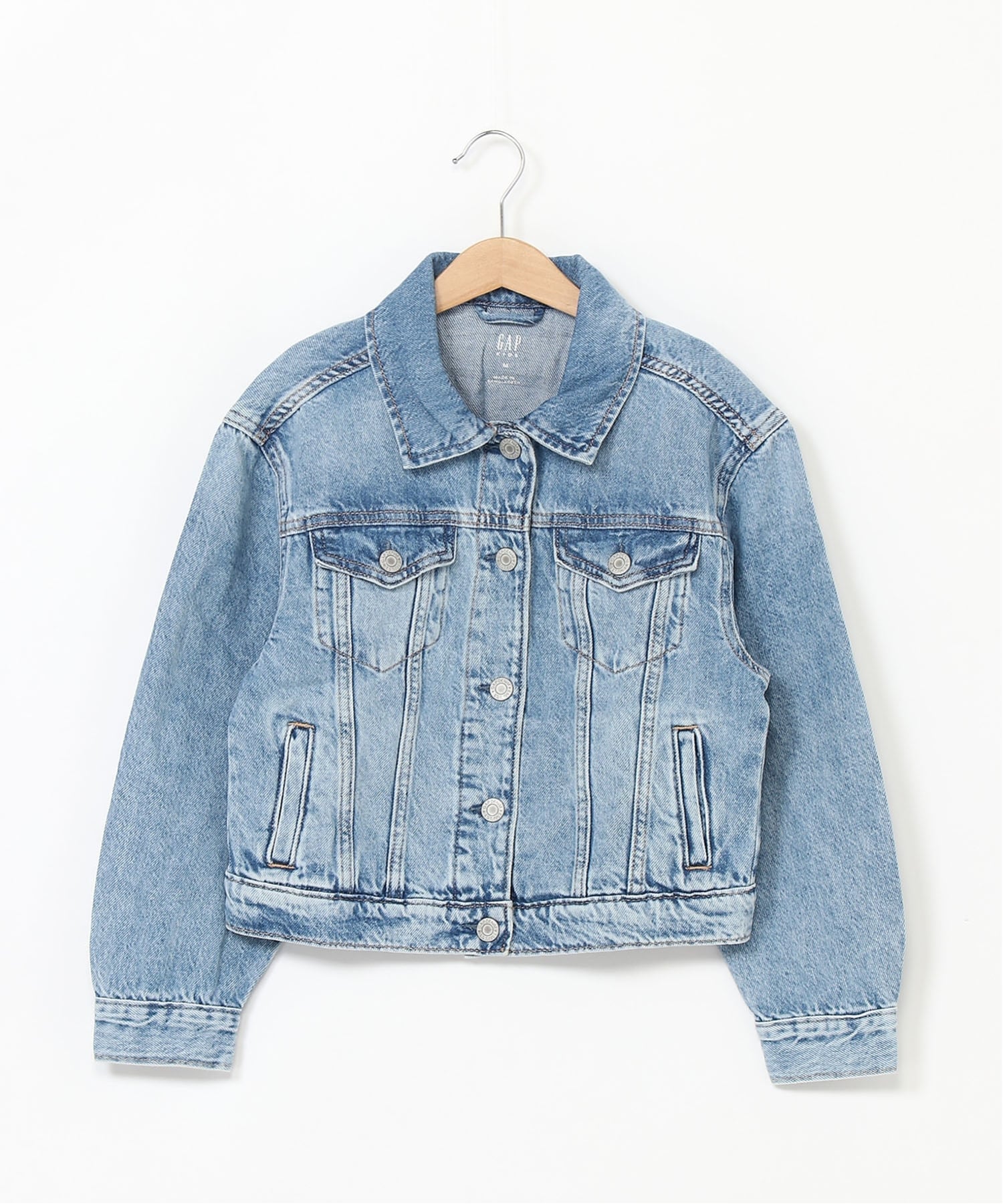 картинка (K) Джинсовая куртка Icon (детская) GAP, LIGHT_WASH от магазина Одежда+