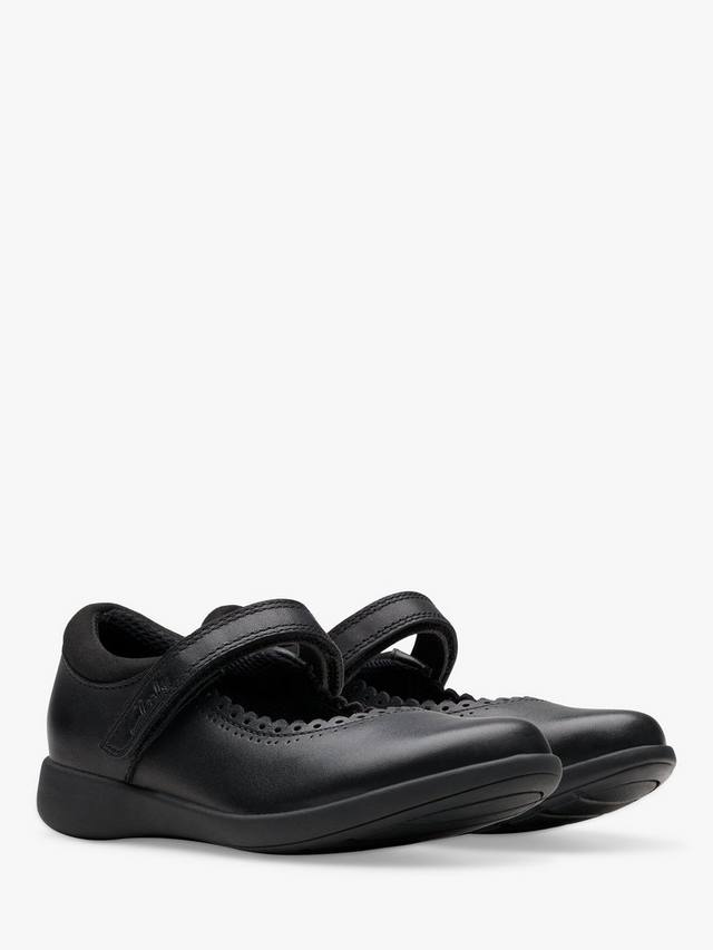 картинка Школьные ботинки Clarks Etch Gem Leather, кожаные, черные от магазина Одежда+