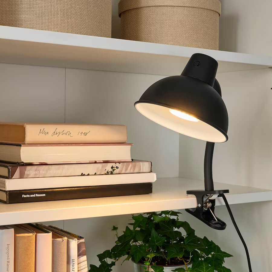 картинка Рабочая лампа Ikea Skurup Pinch Target, черный от магазина Одежда+