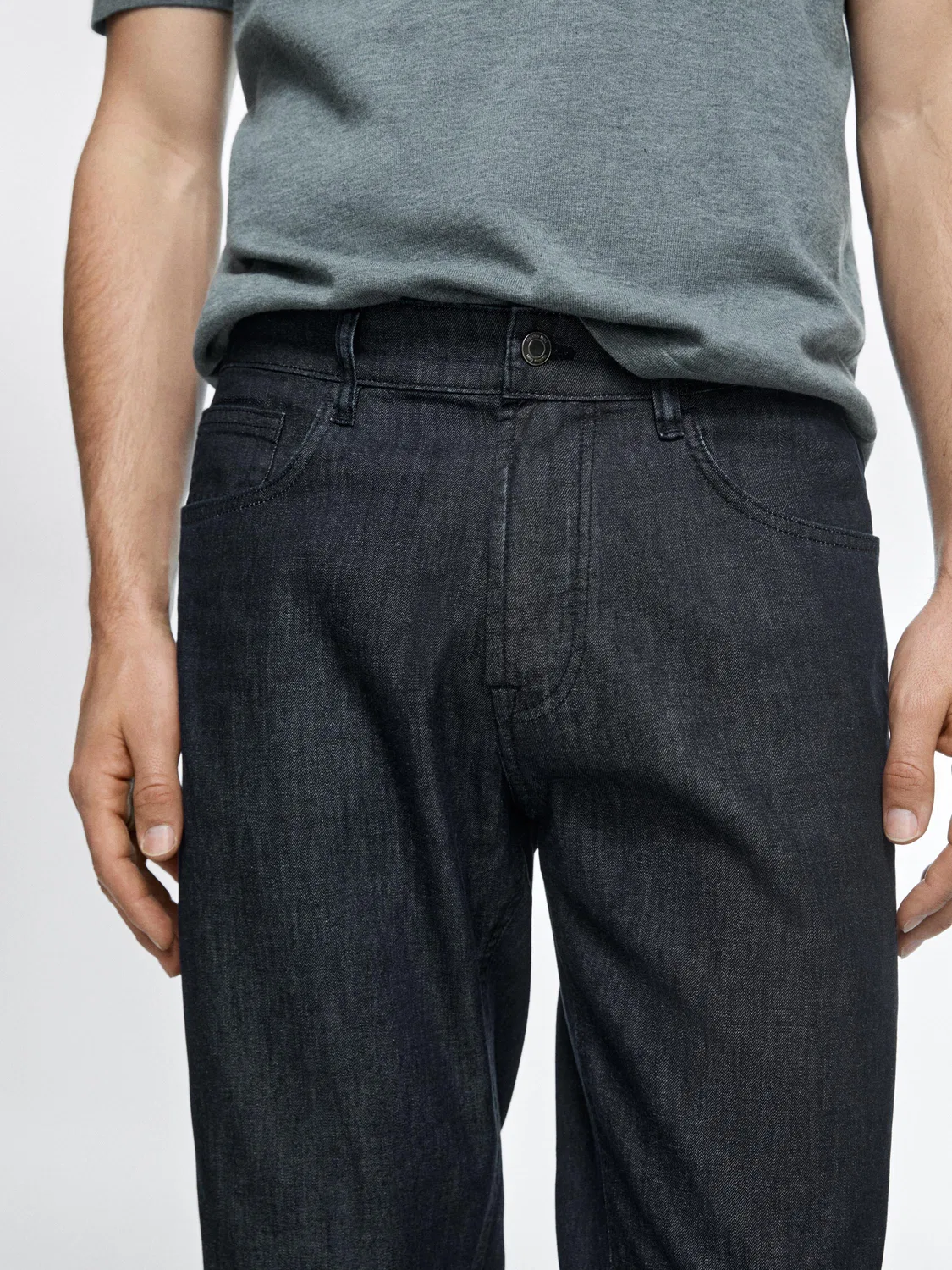 картинка Джинсы Massimo Dutti Lightweight Tapered Fit, темно-синий от магазина Одежда+