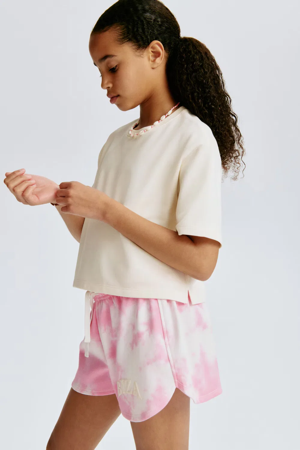 картинка Спортивные шорты H&M, Rosa/Ibiza от магазина Одежда+