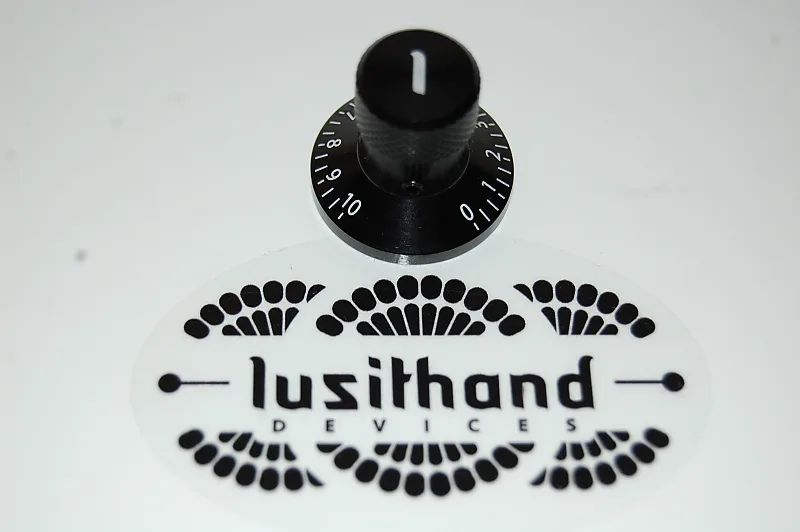 картинка Lusithand Devices Премиальные пользовательские ручки Lusithand от магазина Одежда+