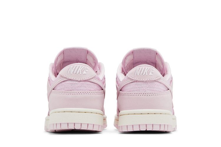 картинка Кроссовки Nike Dunk Low Regal Pink от магазина Одежда+