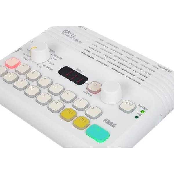 картинка Драм-машина Korg KR-11, Black от магазина Одежда+