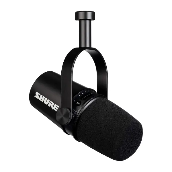 картинка Микрофон Shure MV7X, черный от магазина Одежда+