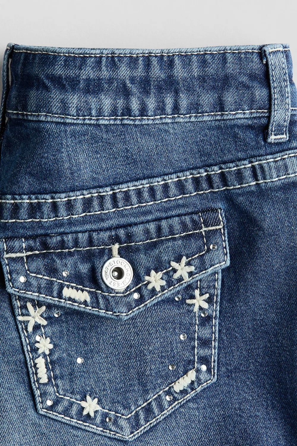 картинка Джинсовые шорты H&M, Dunkles Denimblau от магазина Одежда+