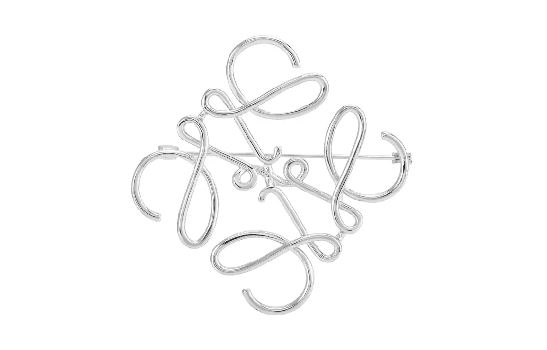 картинка LOEWE Броши из латуни унисекс silver от магазина Одежда+