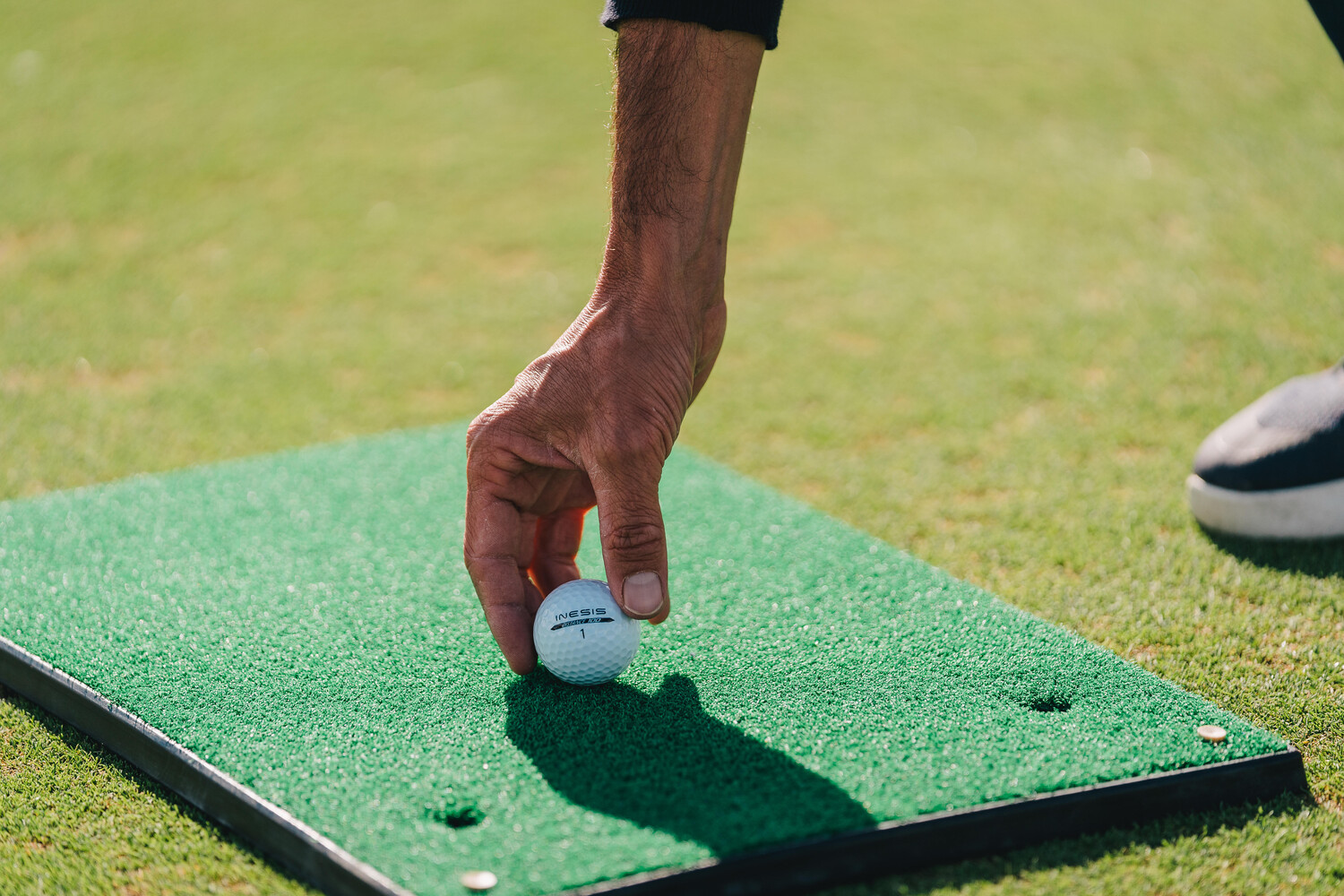 картинка КОВРИК ДЛЯ GOLF PRACTICE - INESIS Inesis от магазина Одежда+