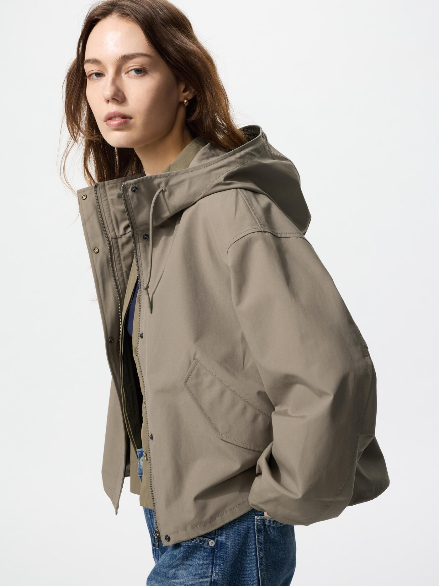 картинка Короткая женская парка Uniqlo, хаки от магазина Одежда+