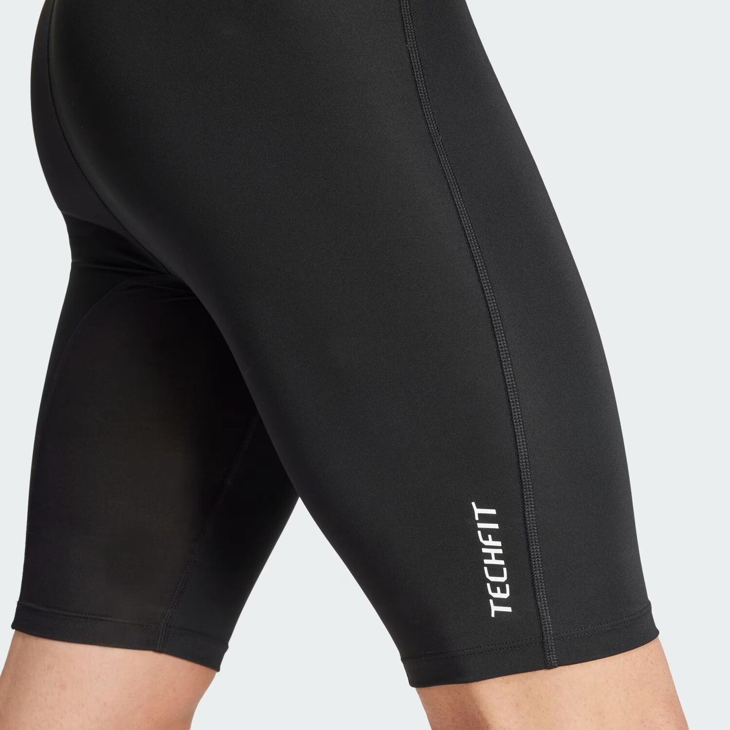 картинка Компрессионные шорты для тренировок TECHFIT Adidas, цвет Black от магазина Одежда+