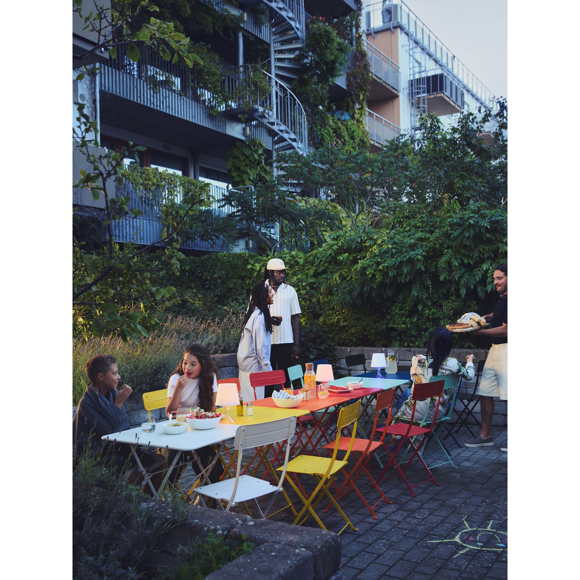 картинка Складной стол SUNDSÖ IKEA, 65x65, белый от магазина Одежда+