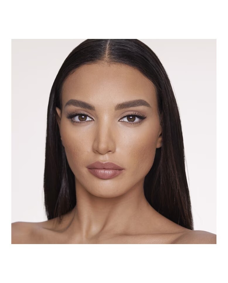 картинка Бронзер Charlotte Tilbury Airbrush Flawless, Оттенок Medium от магазина Одежда+