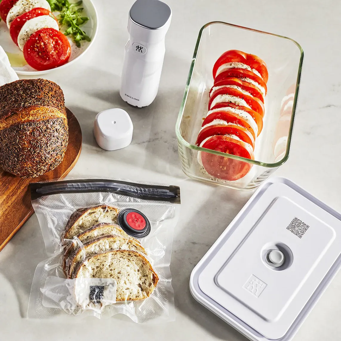 картинка Электрическая вакуумная помпа ZWILLING Fresh & Save, белый/серебристый от магазина Одежда+