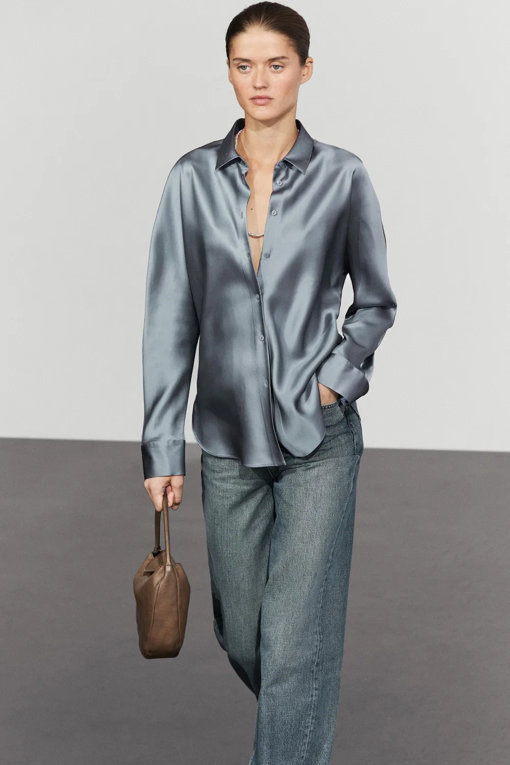 картинка Рубашка Massimo Dutti, струящаяся, голубовато-серый от магазина Одежда+