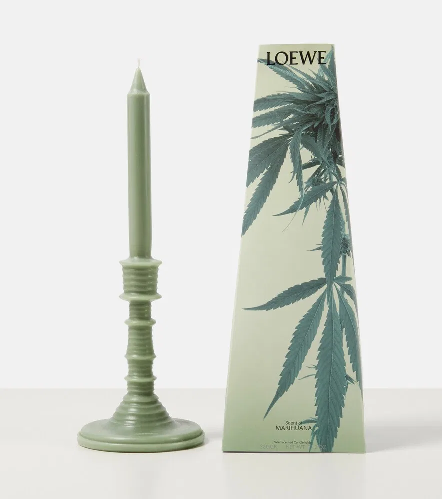 картинка Ароматическая свеча Loewe Home Scents, зеленый от магазина Одежда+