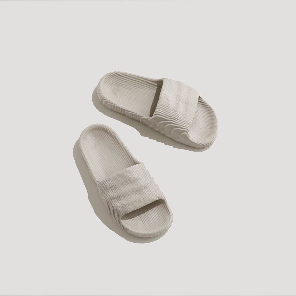 картинка Шлепанцы Adidas Adilette 22, серо-коричневый от магазина Одежда+