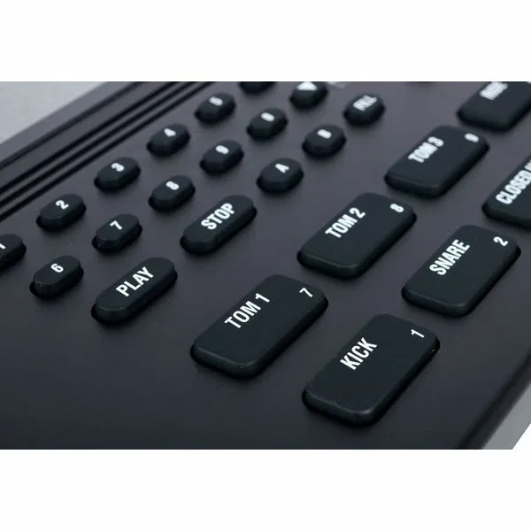 картинка Драм-машина Alesis SR16 от магазина Одежда+
