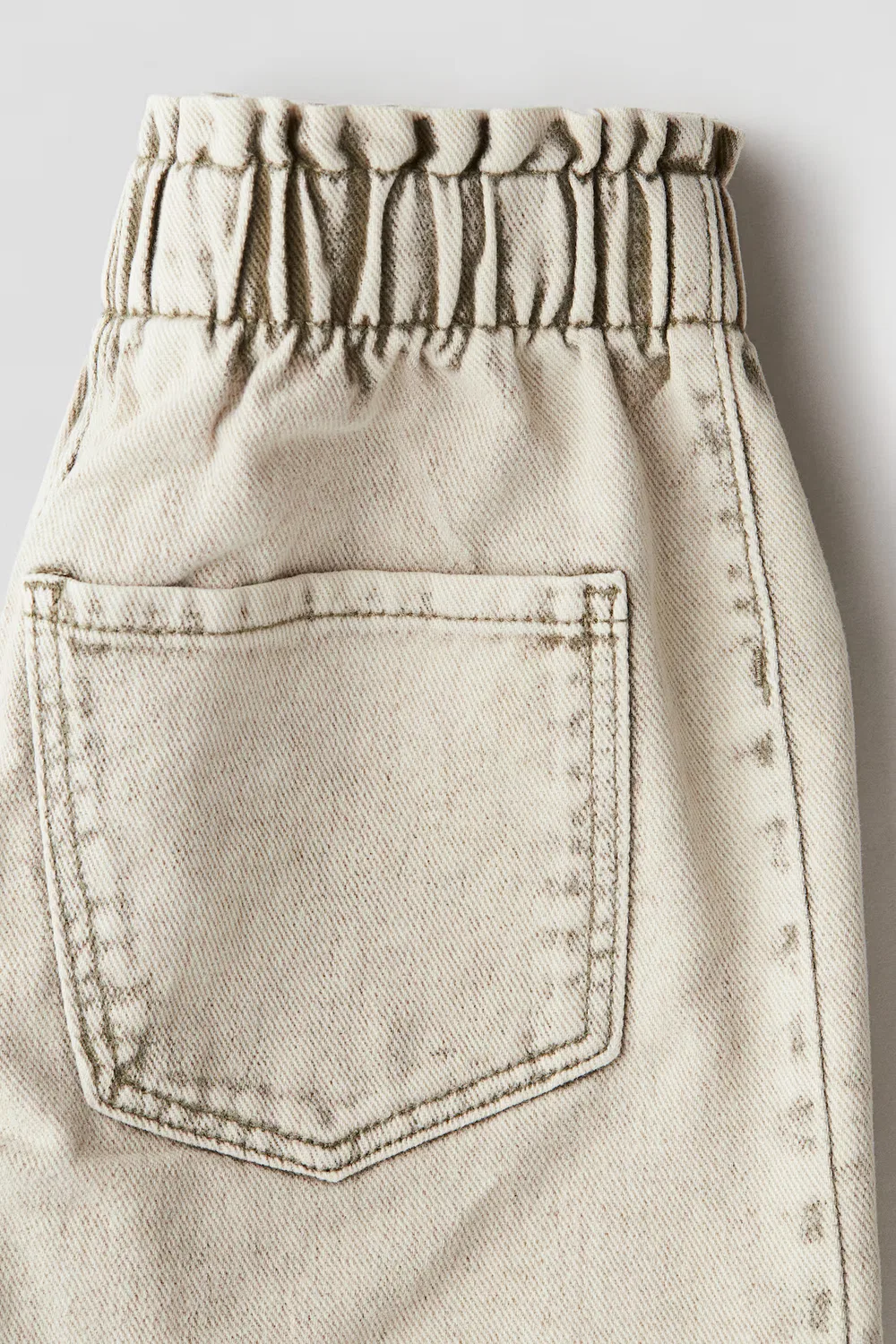 картинка Свободные джинсовые шорты H&M, Blasses Denimgrün от магазина Одежда+