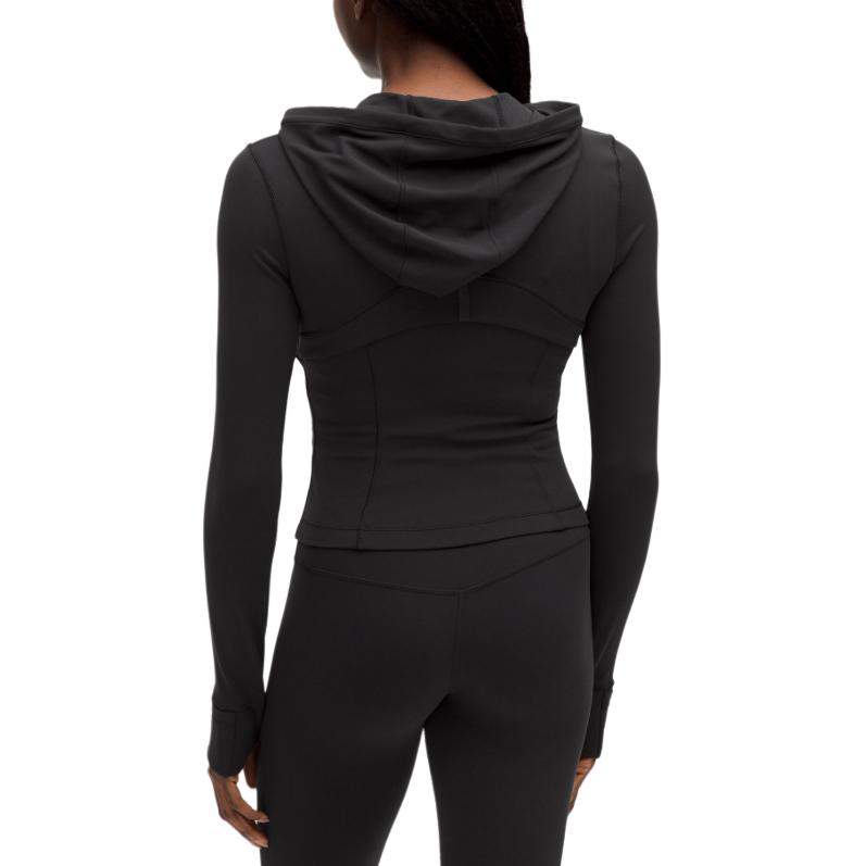 картинка Lululemon Куртки и пальто женские Black от магазина Одежда+