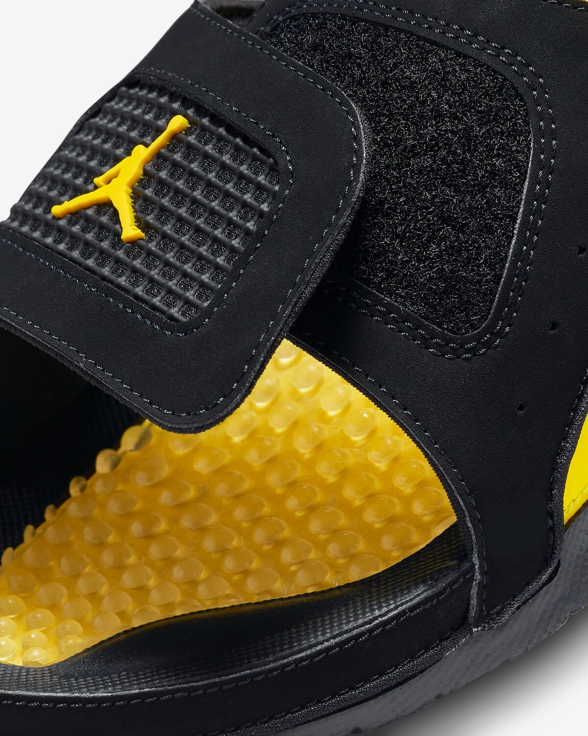 картинка Шлепанцы Nike Jordan Hydro 4 Retro, черный/желтый от магазина Одежда+