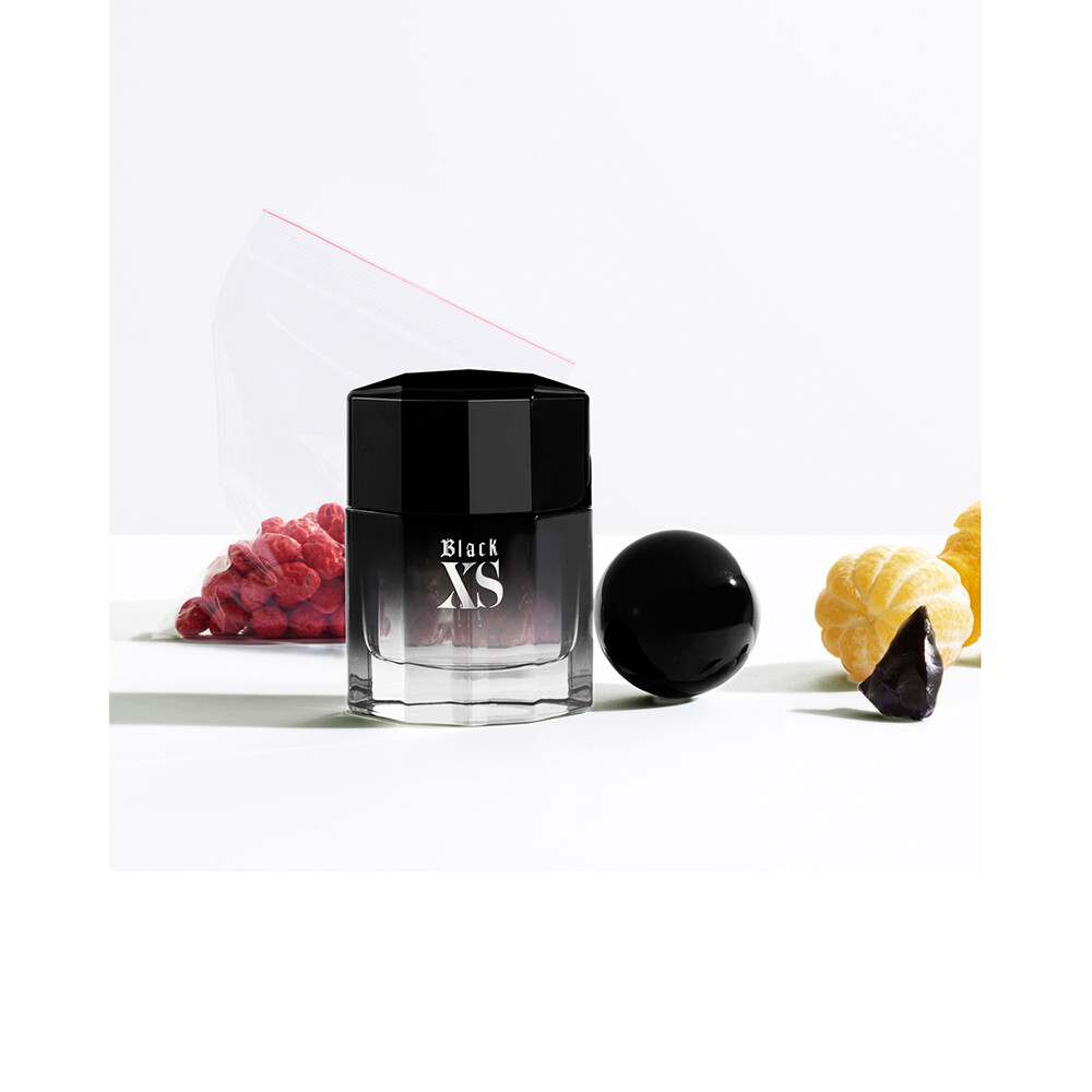картинка Paco Rabanne Black XS: Туалетная вода для мужчин от магазина Одежда+