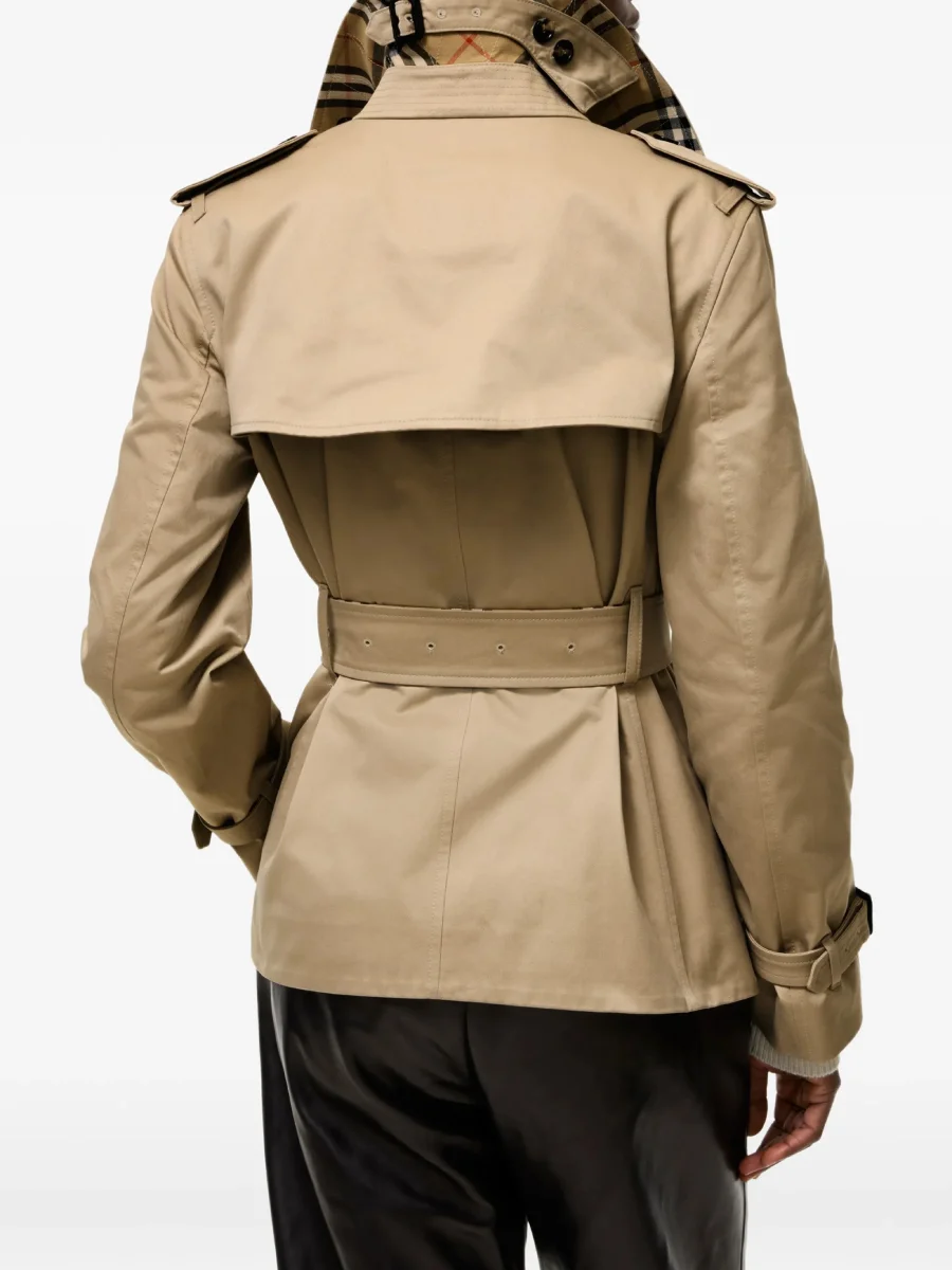 картинка Тренч Burberry Lakefield, бежевый от магазина Одежда+