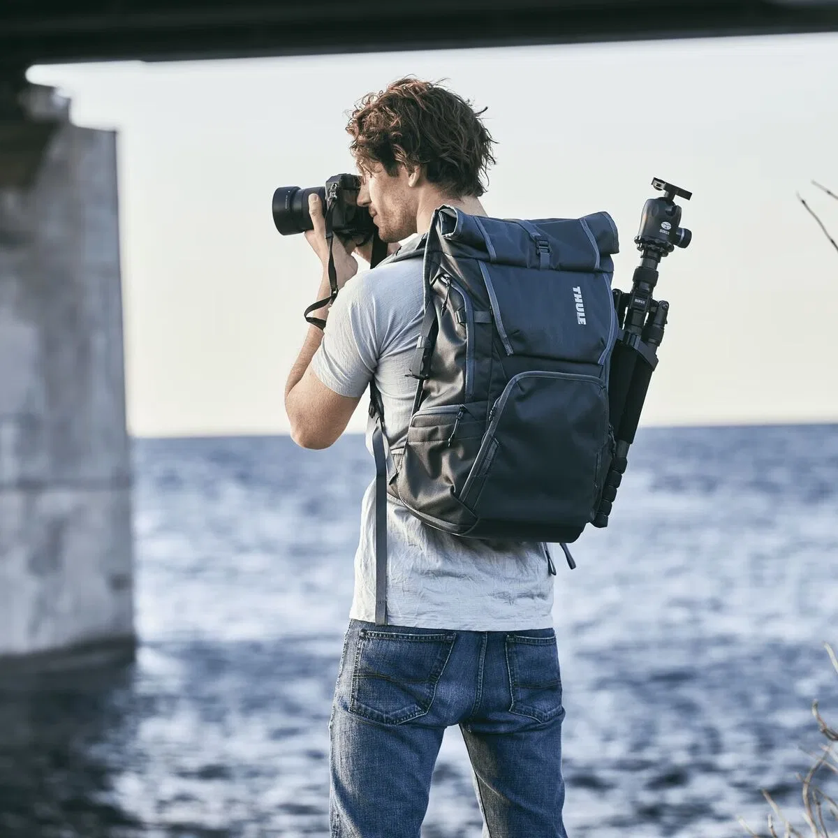 картинка Рюкзак для камеры Covert 32L Thule, черный от магазина Одежда+