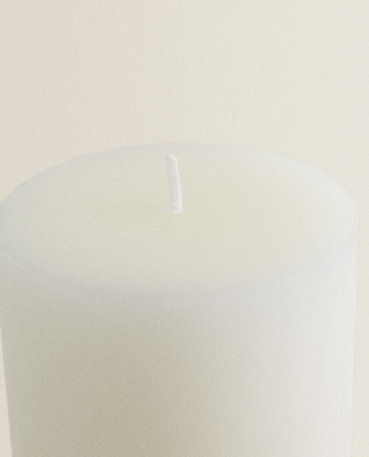 картинка Свеча Zara Home Cylindrical, белый от магазина Одежда+