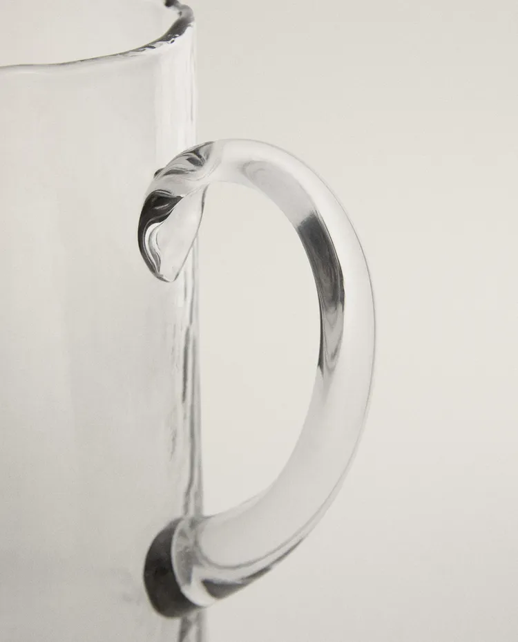 картинка Кувшин Zara Home Hammered Glass, 1450 мл, прозрачный от магазина Одежда+