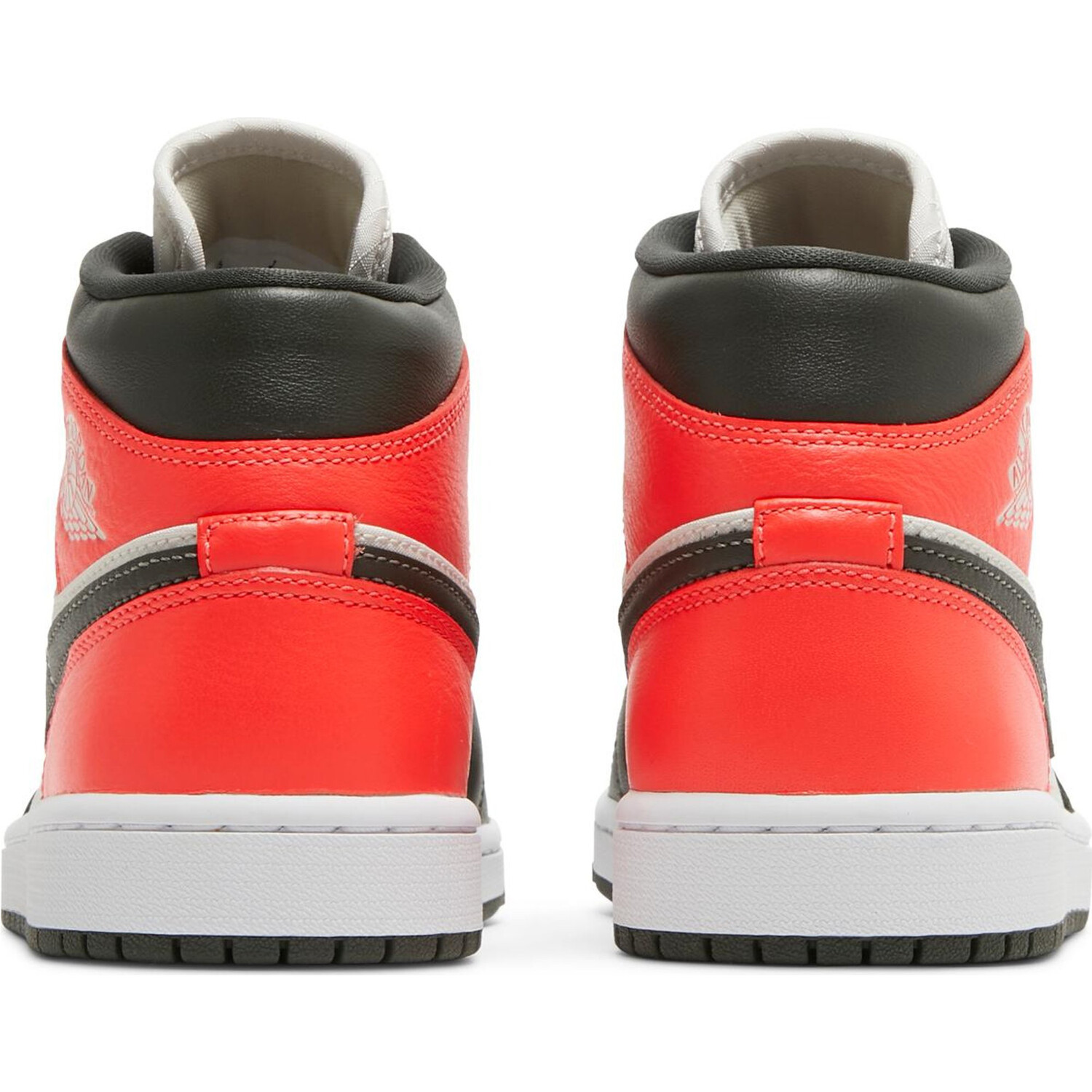 картинка Женские кроссовки Nike Air Jordan 1 Mid SE от магазина Одежда+