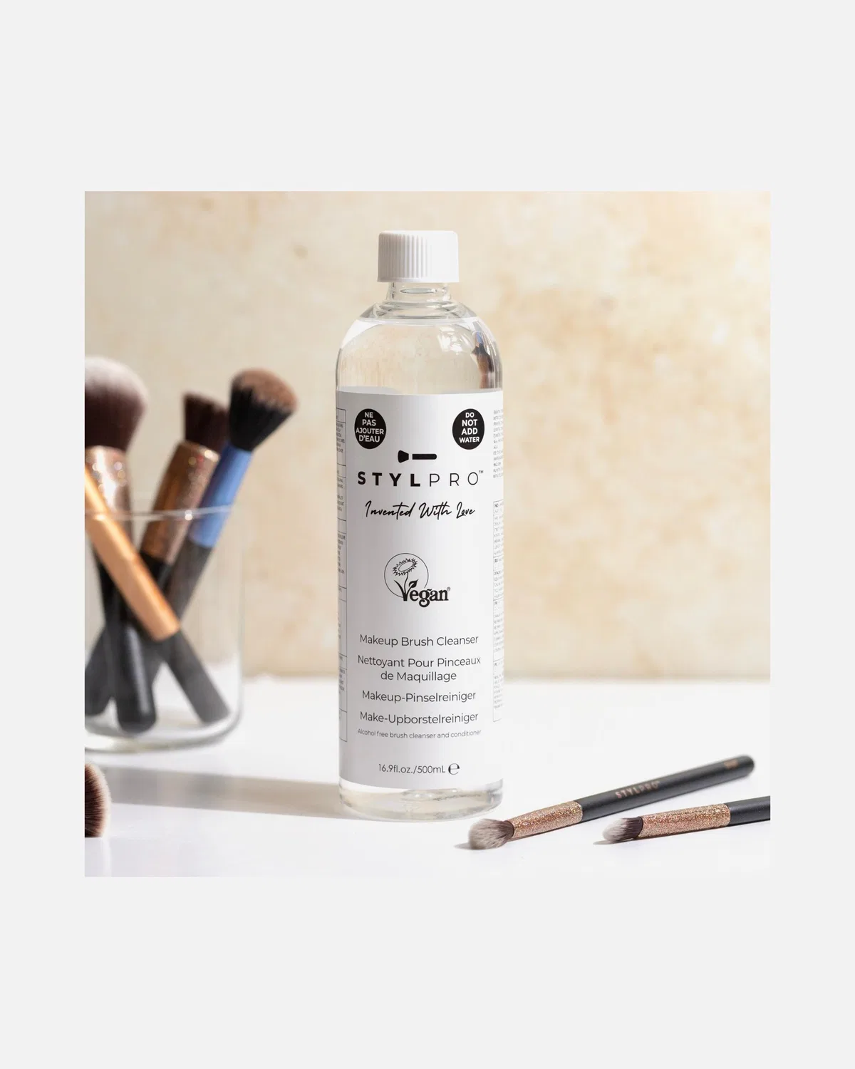 картинка Очиститель кисти Stylpro, 500 Ml от магазина Одежда+