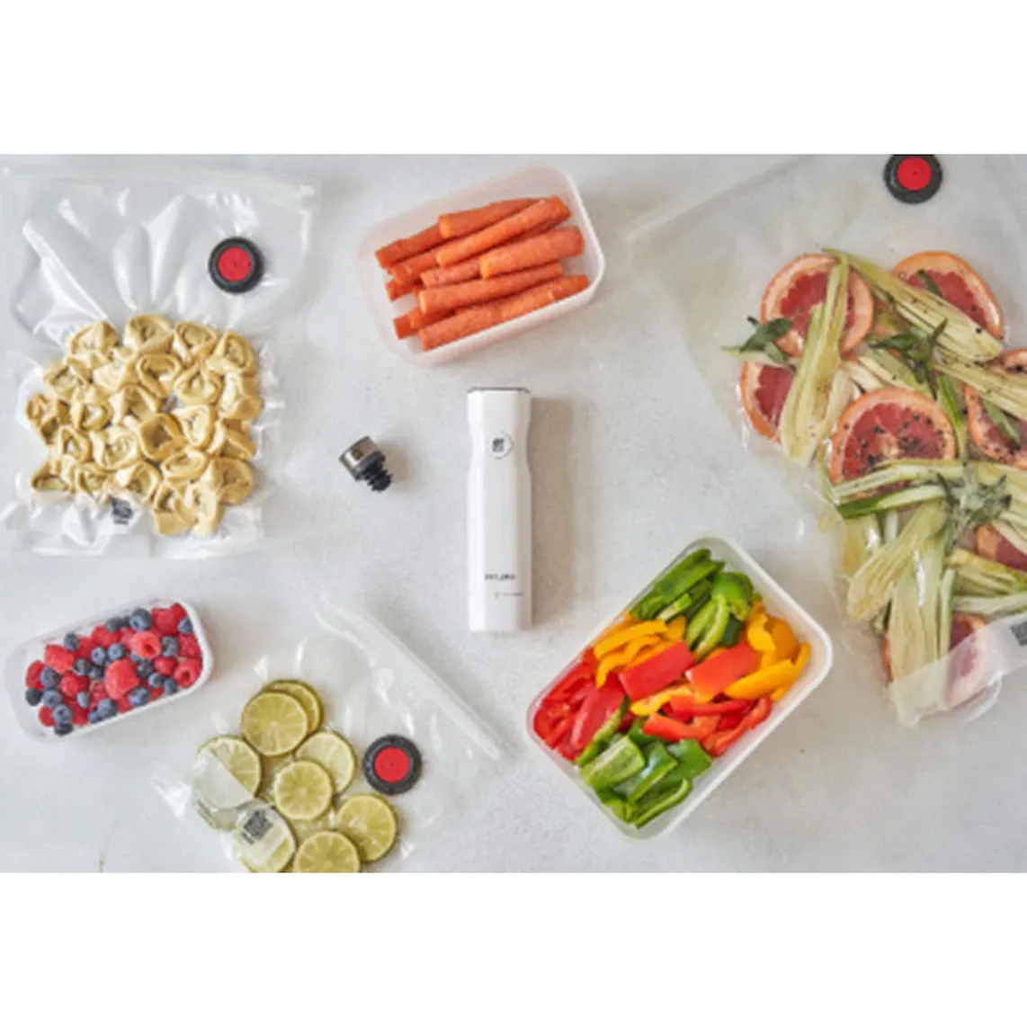 картинка Электрическая вакуумная помпа ZWILLING Fresh & Save, белый/серебристый от магазина Одежда+