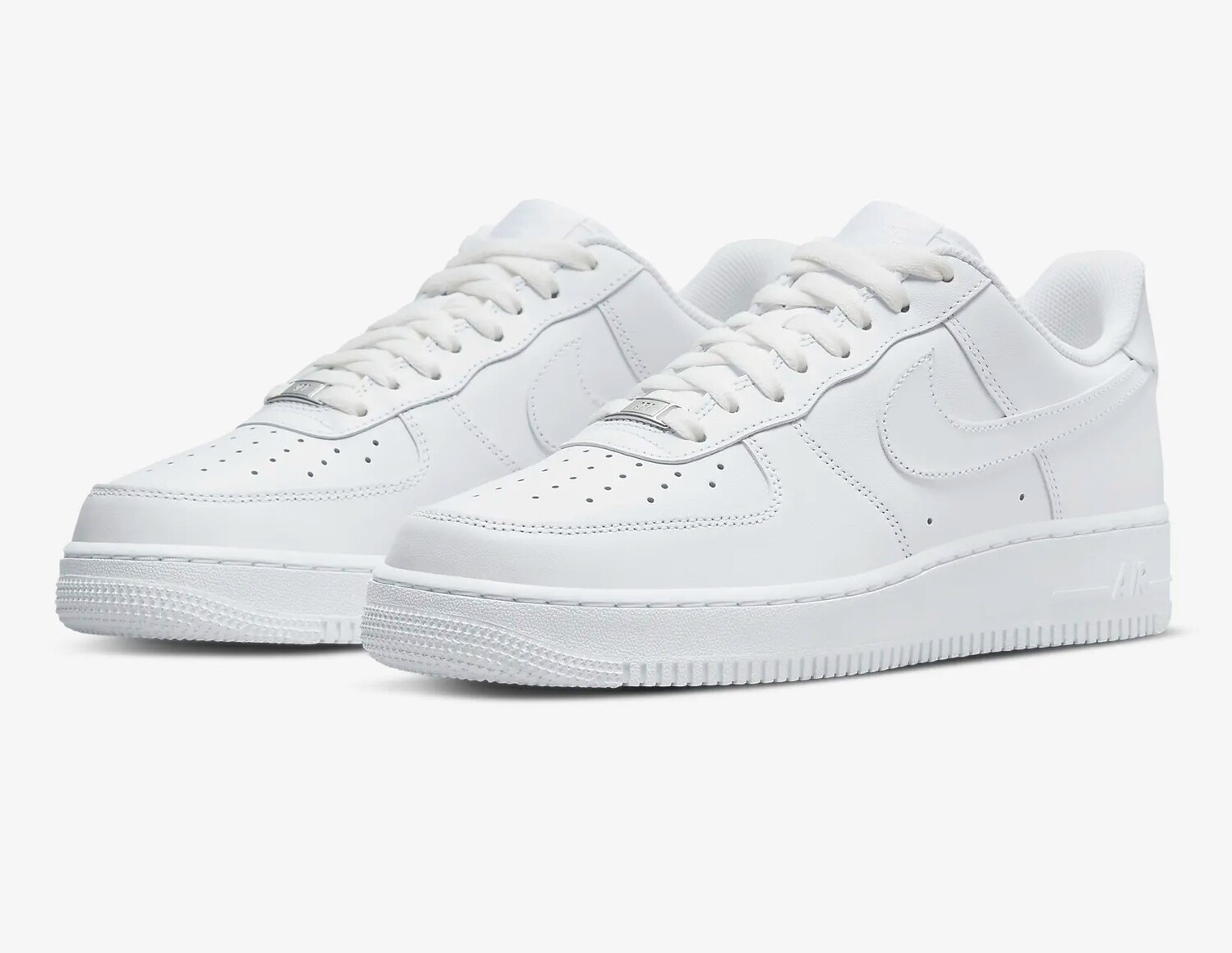 картинка Мужские кроссовки Nike Air Force 1 '07 от магазина Одежда+