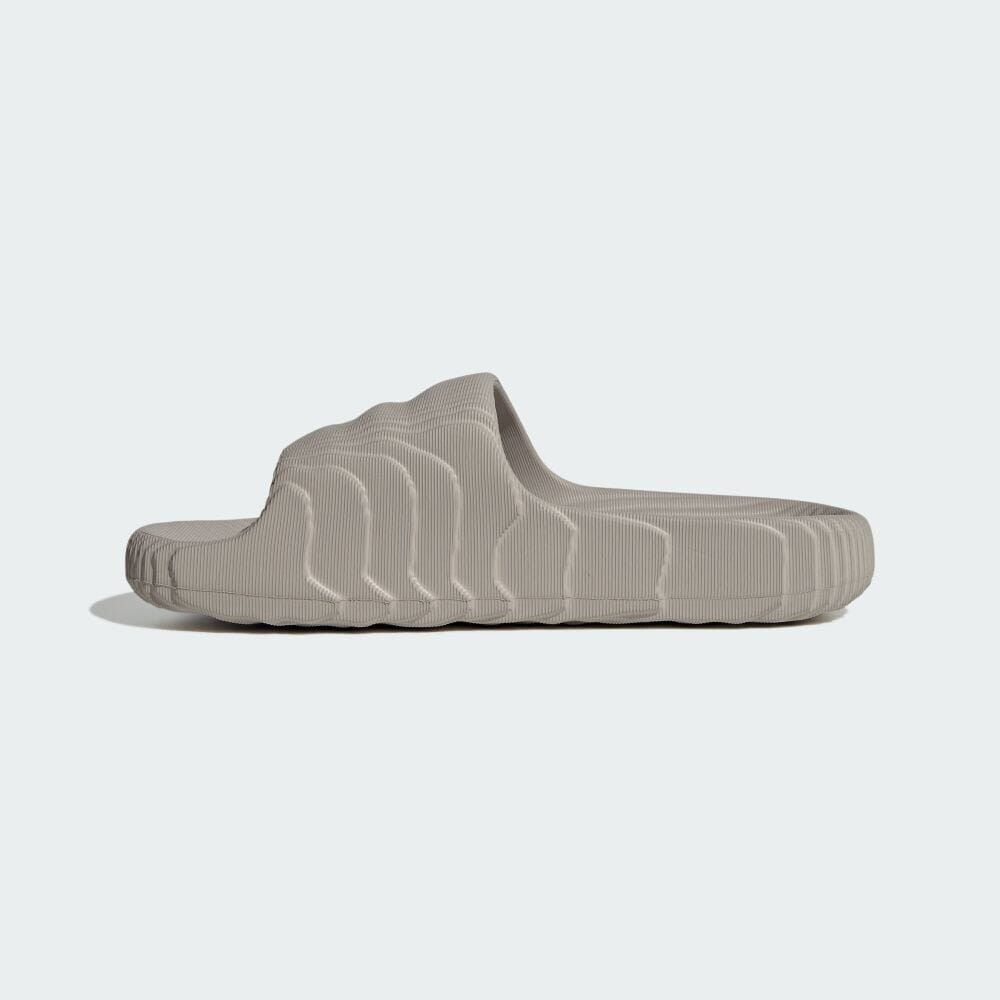 картинка Шлепанцы Adidas Adilette 22, серо-коричневый от магазина Одежда+