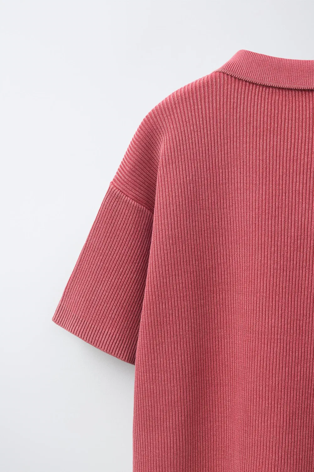 картинка Рубашка-поло в рубчик с кислотной обработкой ZARA, Strawberry от магазина Одежда+