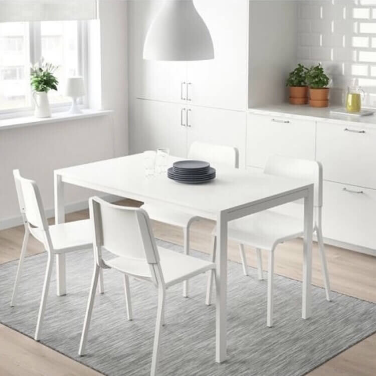 картинка Стул Ikea Teodores, белый от магазина Одежда+