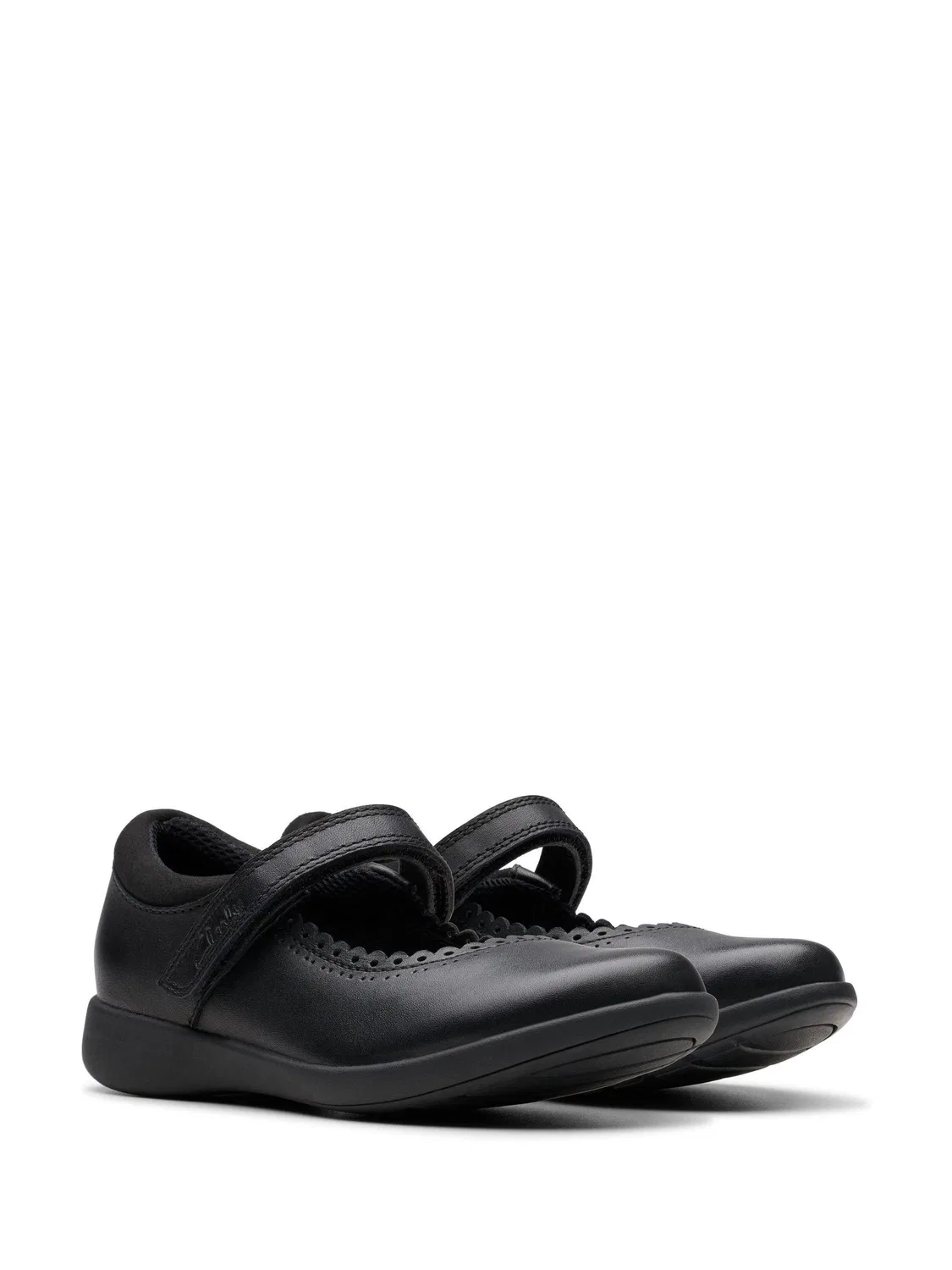 картинка Туфли школьные Clarks Etch Pure для девочек, черный от магазина Одежда+