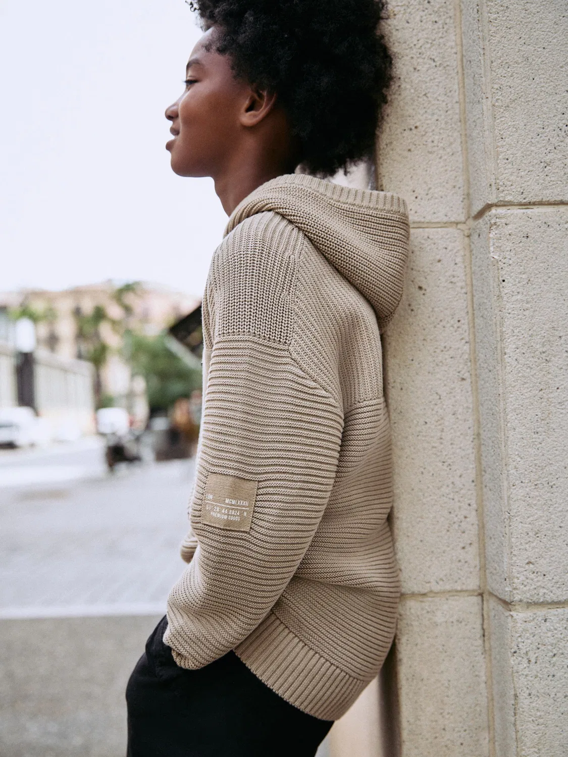 картинка Худи утилитарное вязаное, модель Utility Knitted Hoodie Next, нейтральный от магазина Одежда+