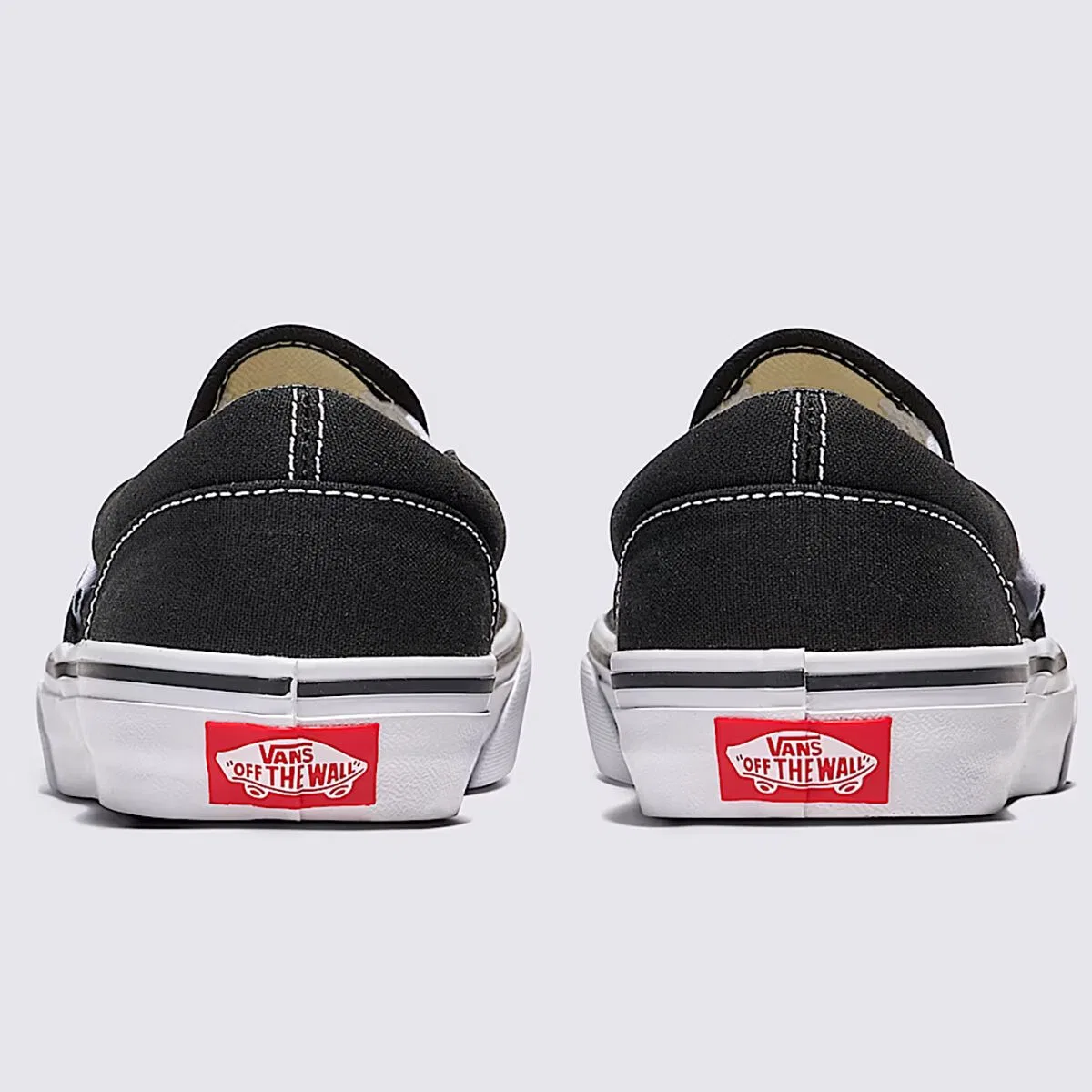 картинка Детские кеды-слипоны с принтом Vans, черный от магазина Одежда+