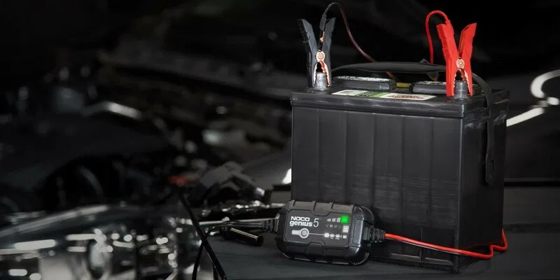 картинка Зарядное устройство NOCO Genius5 6/12V 5A от магазина Одежда+