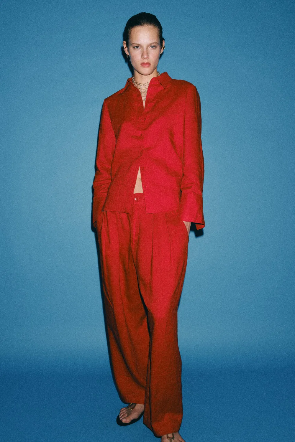 картинка Рубашка из 100% льна из коллекции ZW. ZARA, Red от магазина Одежда+
