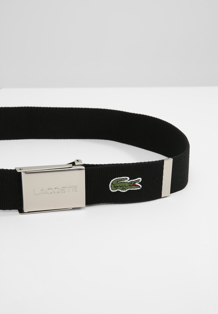 картинка Черный ремень Lacoste от магазина Одежда+